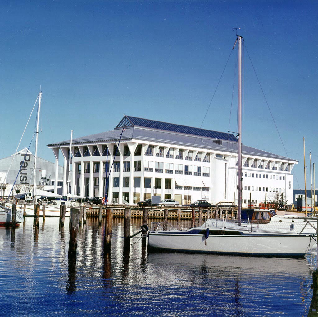 2100_AHTS - Rockidan