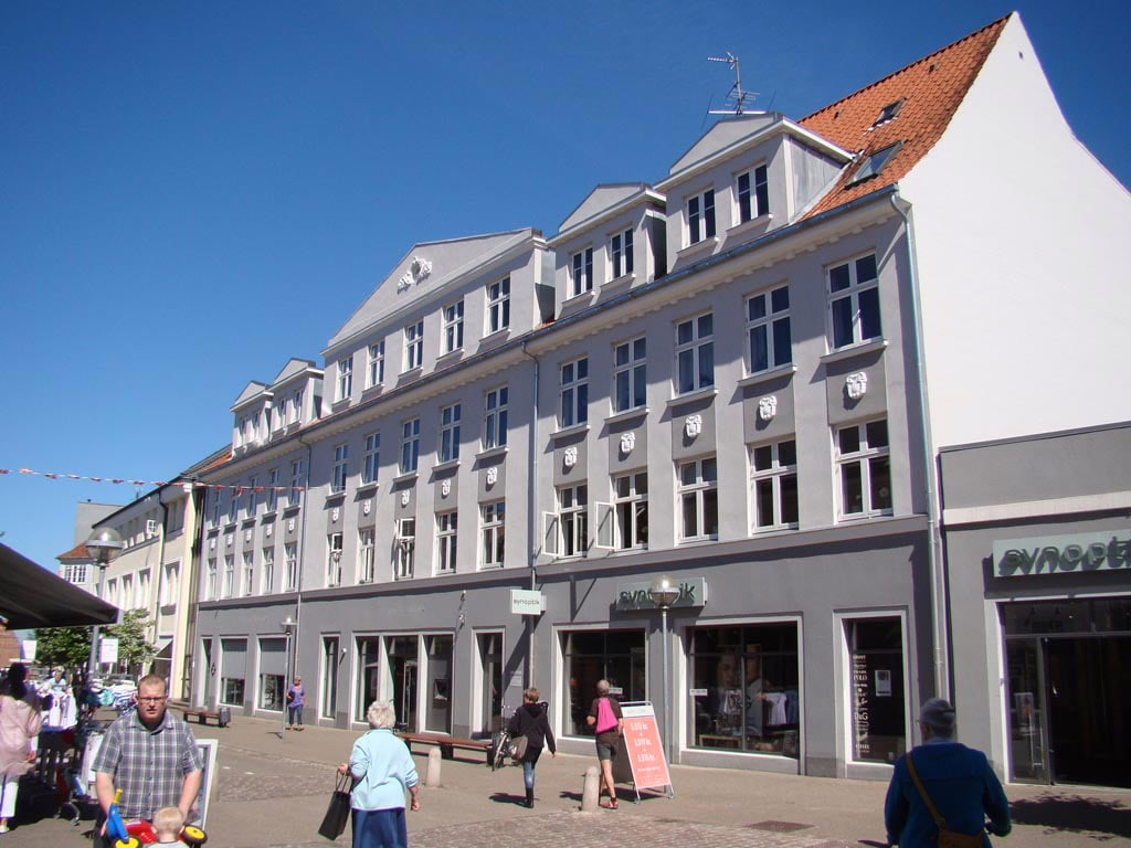 Facaderenovering af Butiksejendom