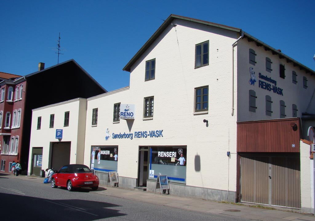6400_loengang_rens - Rockidan Maling af facade – Sønderborg Rens og Vask