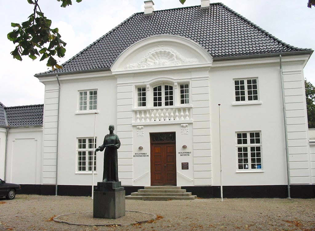 Maling af Facade med Silikoneharz – Holstebro Kunstmuseum
