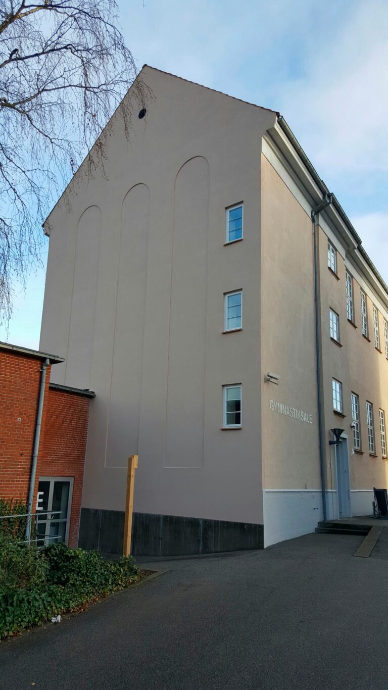 Aabenraa: Nygade Skole udvendig isolering