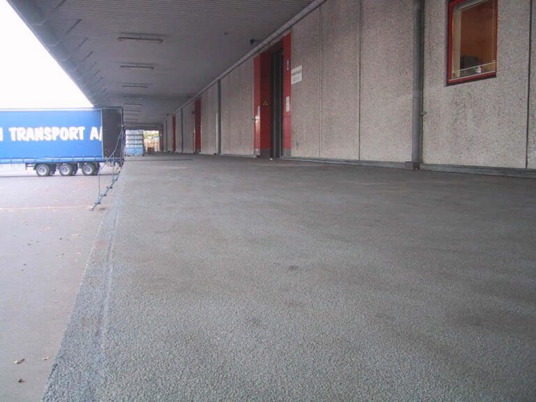221-2128_IMG - Rockidan Epoxy på Læsserampe – Odense