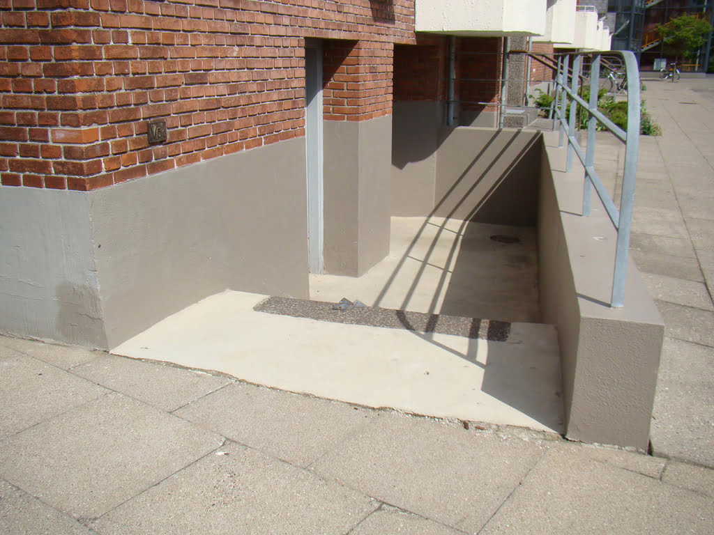 Sokkelmaling beskytter hele bygningen